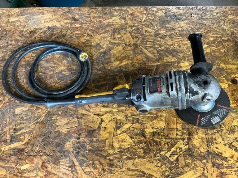 Black & Decker 7 1/2" angle sander image