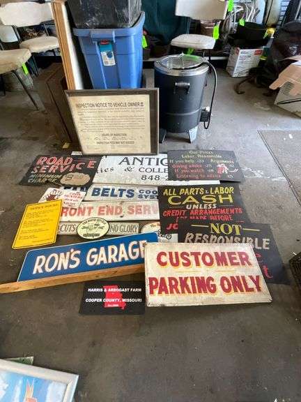Service signs image