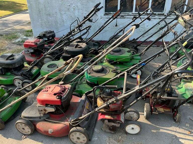 FOR PARTS ONLY!!! Lawn mowers, tillers and edgers image
