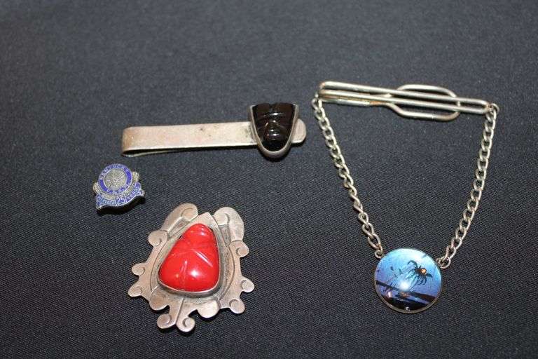 Pair of sterling silver tie bars image