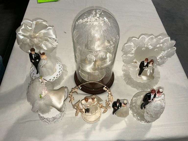 Vintage wedding cake toppers image