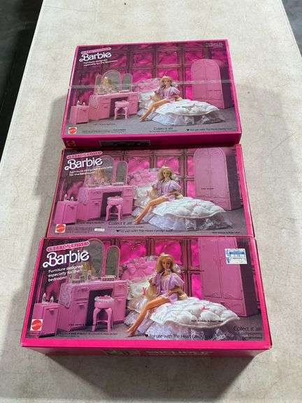 Barbie Sweet Roses vanity & nightstand, Ribbons & Rose Bed and Armoire image