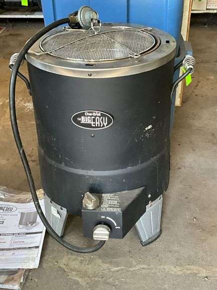 Char-Broil The Big Easy oil less propane turkey fryer image
