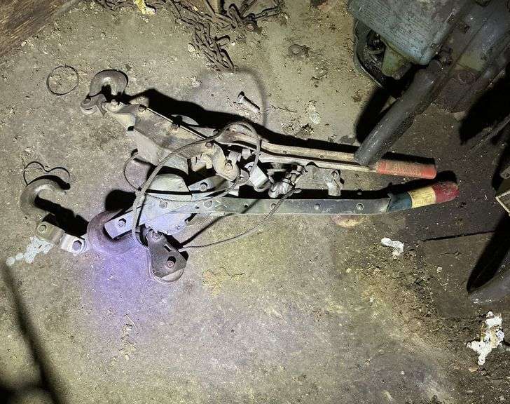 2 cable come alongs image