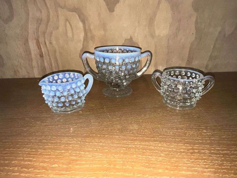 Hobnail opalescent mini cream and sugar image