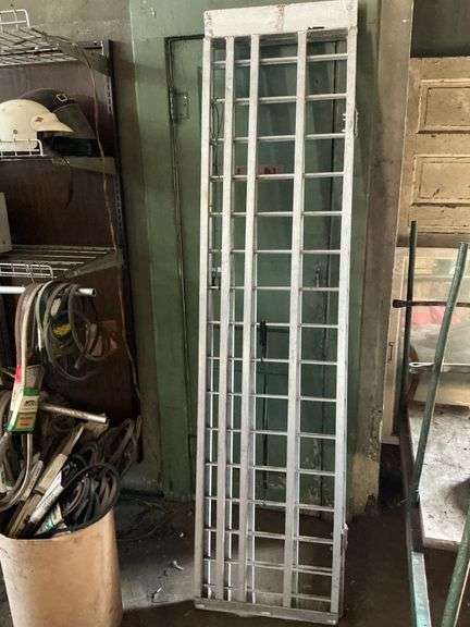 Aluminum folding loading ramps image