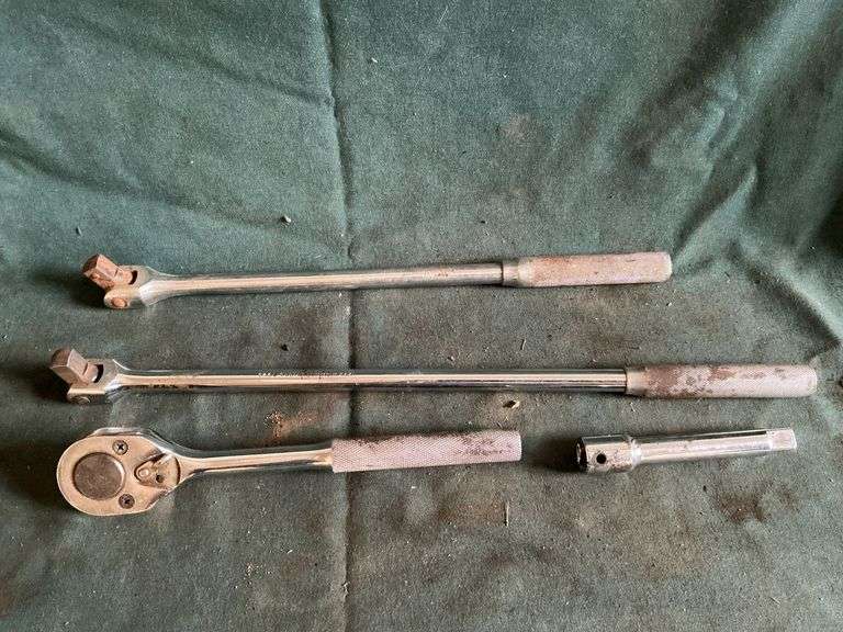 Proto 1/2" drive ratchet, 2 breaker bars and 6" extension image