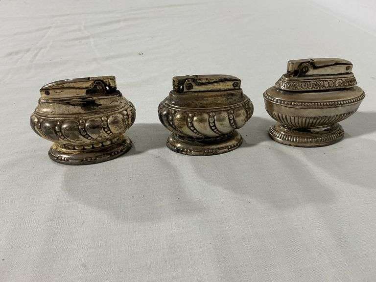 3 Ronson crown table lighters, silverplate image