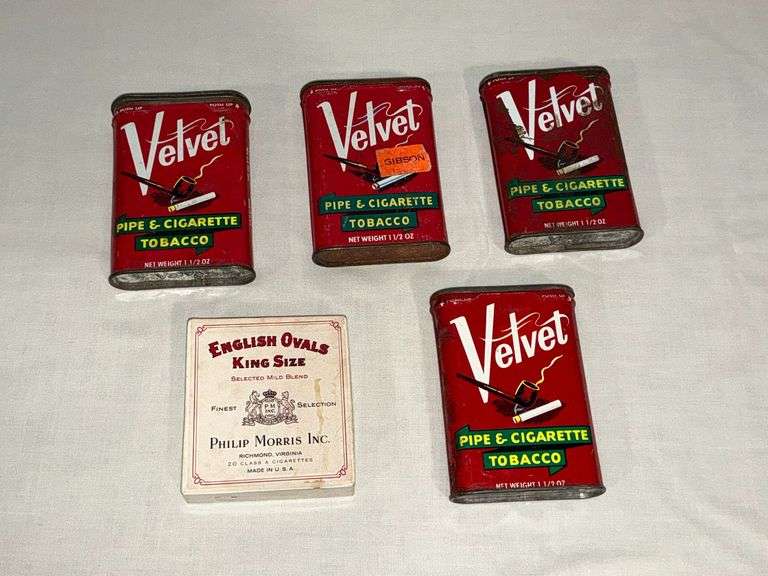 4 Velvet tobacco cans image
