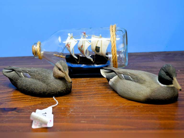 BOYD'S COLLECTION MALLARD DUCKS (2) 6 1/2" LONG & SHIP IN A BOTTLE ON STAND 8" LONG