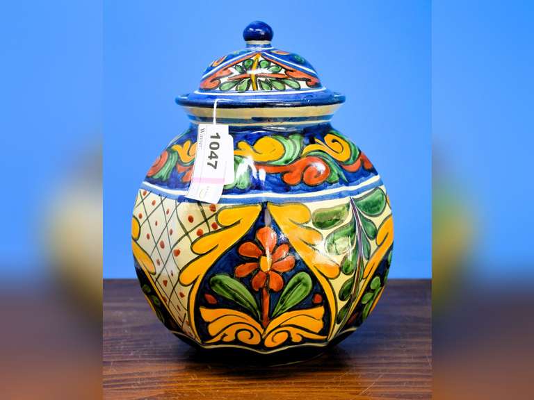 MEXICAN URN WITH LID 11" H WITH 8" ROUND BASE