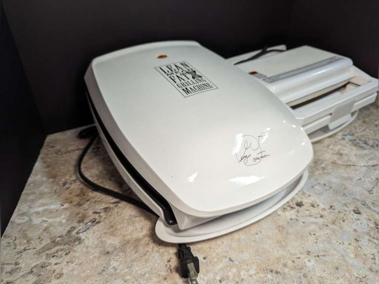 FOREMAN GRILL AND OSTER BELGIAN WAFFLE IRON L.W. Benton