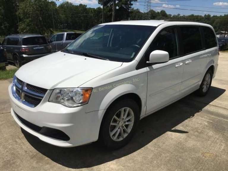 2016 Dodge Grand Caravan Mini-Van SXT V6, 3.6L