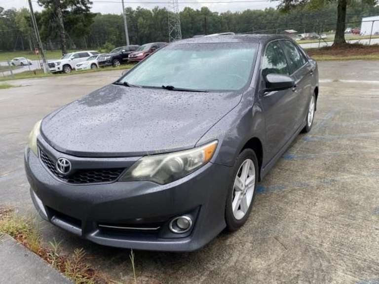 2014 Toyota Camry Sedan L I4, 2.5L