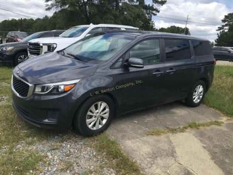 2017 Kia Sedona Mini-Van LX V6, 3.3L