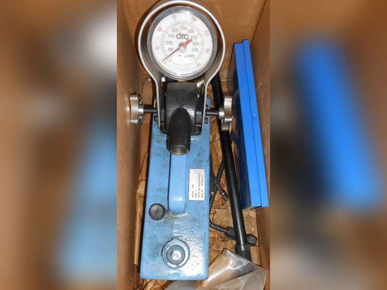 DIESEL FUEL INJECTION NOZZLE TESTER image
