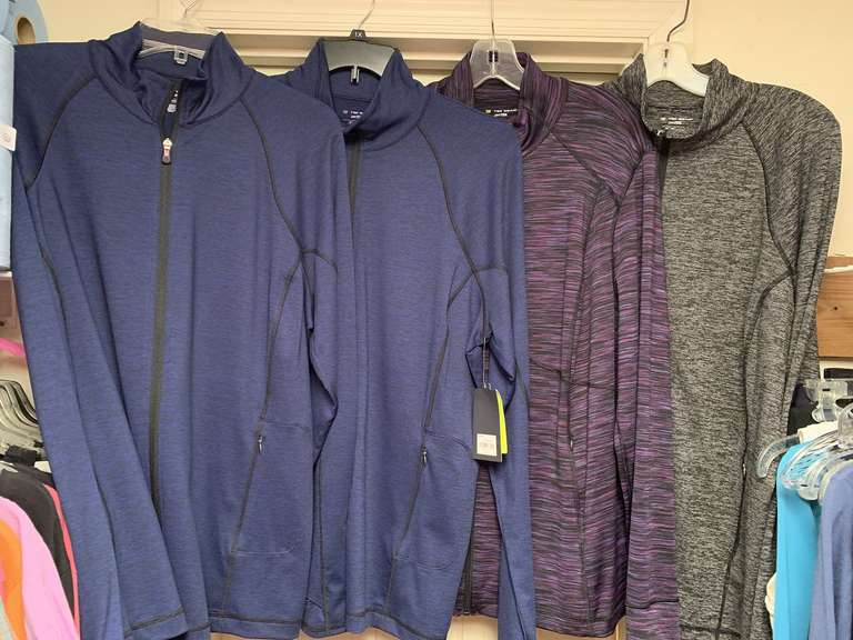 4 LADIES SIZE 1XL TEK GEAR ATHLETIC ZIP FRONT JACKETS (ONE NEW W/ TAG) - UP MASTER BED image