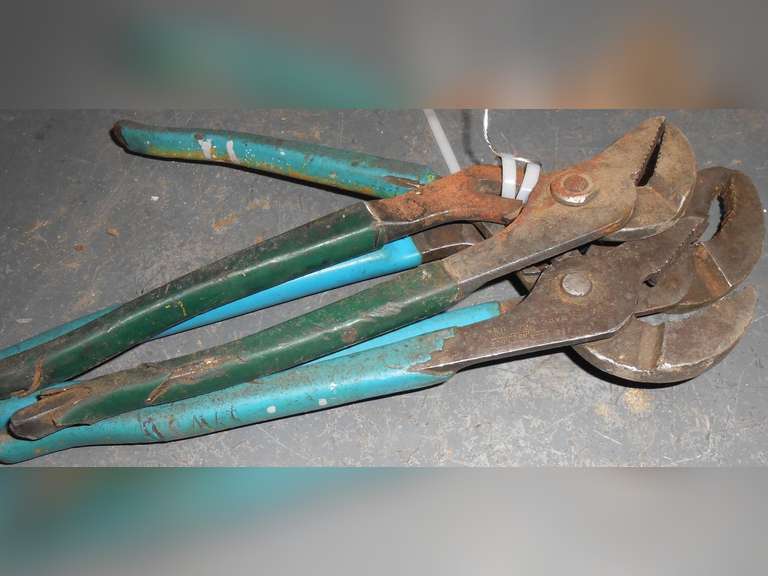 (3) ASSORTED CHANNEL LOCK PLIERS image