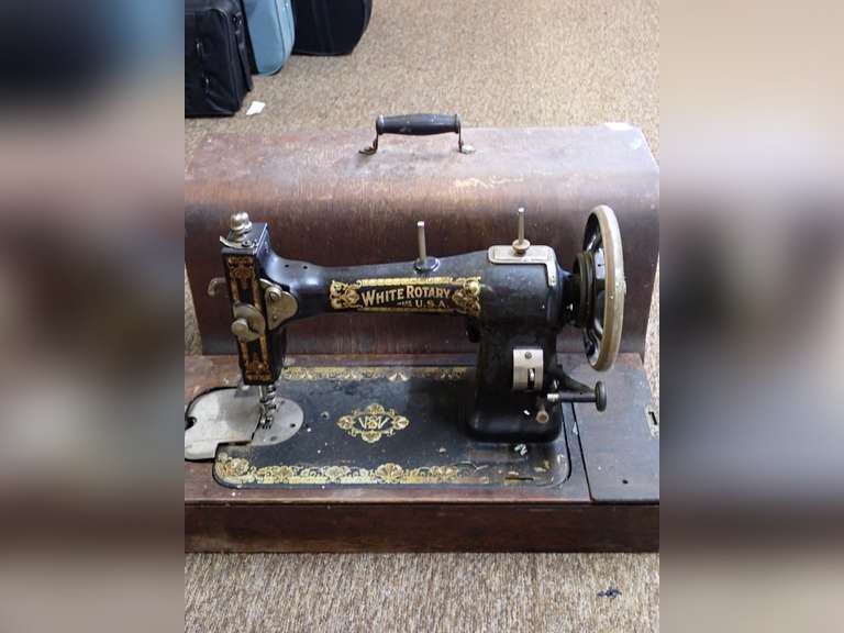 White Rotary Sewing Machine in Carry Case image