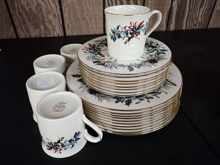 Lenox Winter Greetings Fine Bone China Dinnerware Set image