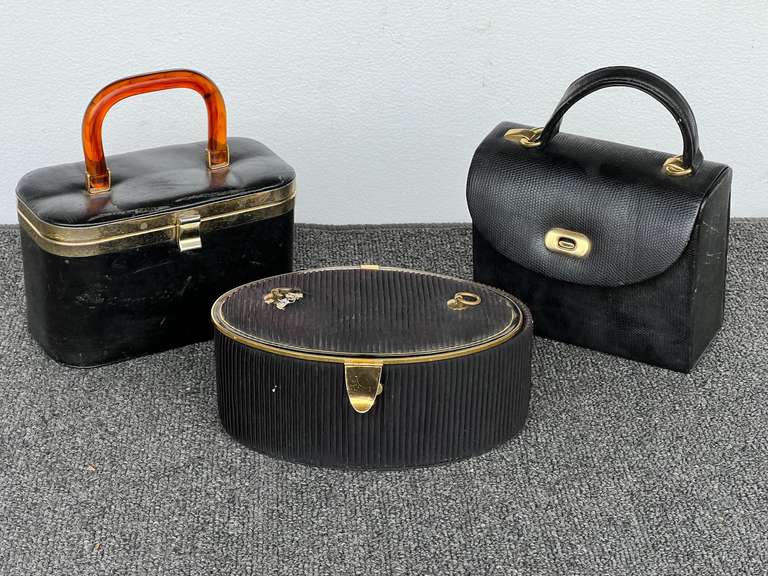 Vintage ladies purses, also includes a vintage make up travel case, handle is missing, see pictures for details. image