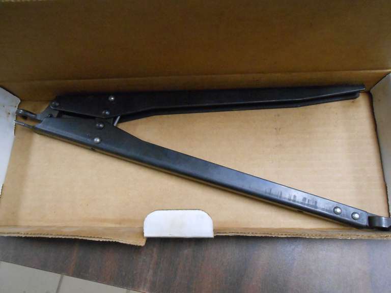 L & M RADIATOR TOOL #H48350 image