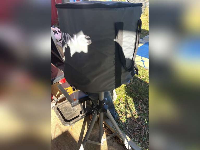 King satellite antenna bag with tripod, see pictures for details. image