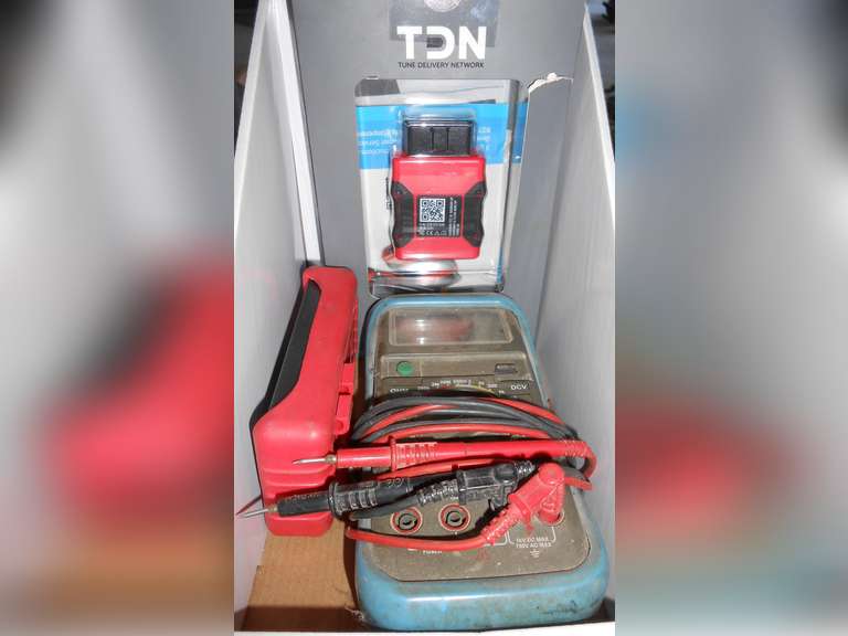ADM 5200 DIGITAL MULTIMETER, ADT ADT 5536 VOLTMETER, TDN W/ 2 CREDITS image