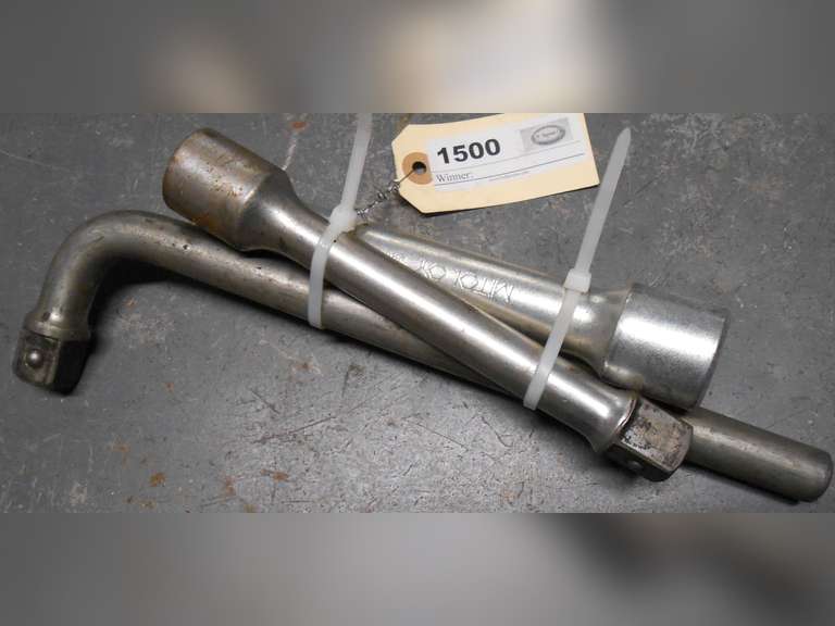 3/4" DRIVE 90 DEGREE PULL BAR & (2) 8" EXTENSIONS image