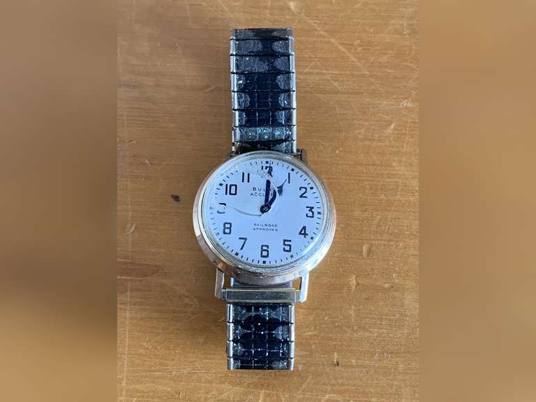 MEN'S VINTAGE BULOVA WATCH (NEEDS NEW CRYSTAL) GOLD FILLED BEZEL RAILROAD APPROVED - CHECKOUT image