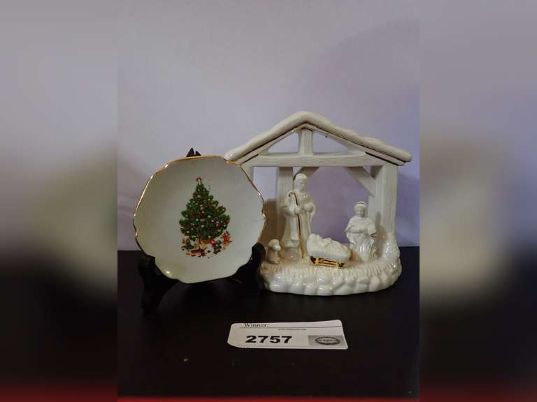 Porcelain Mikasa Nativity Scene and Christmas Tree Plate image