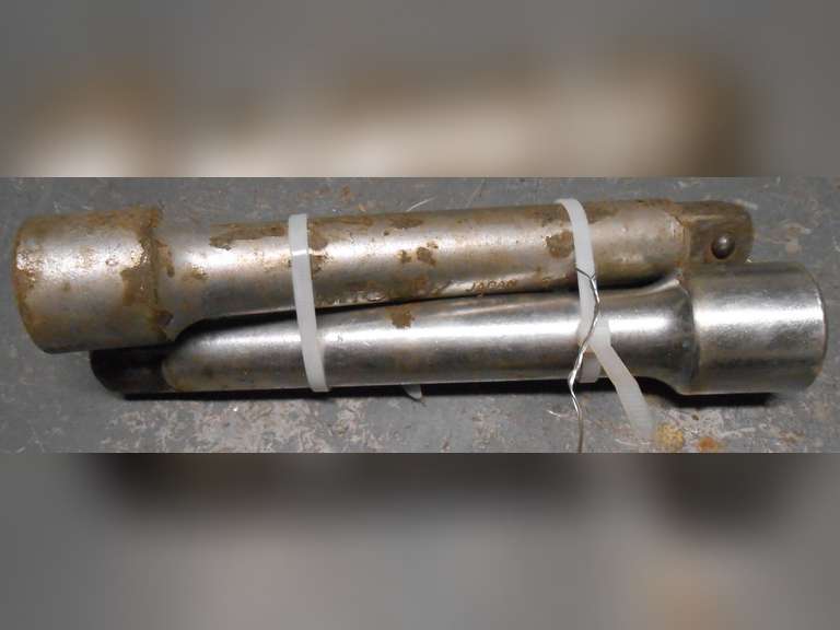 (2) 3/4" DRIVE 8" EXTENSIONS image