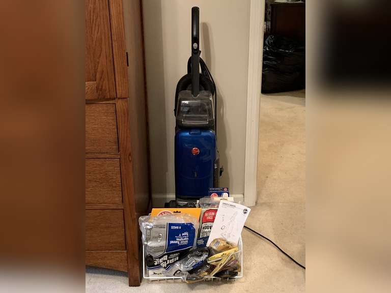 HOOVER WIND TUNNEL VACUUM WITH BASKET OF ACCESSORIES - UP BED 1 image