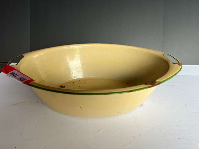 Small oval enamelware wash tub with handles, see pictures for details. image