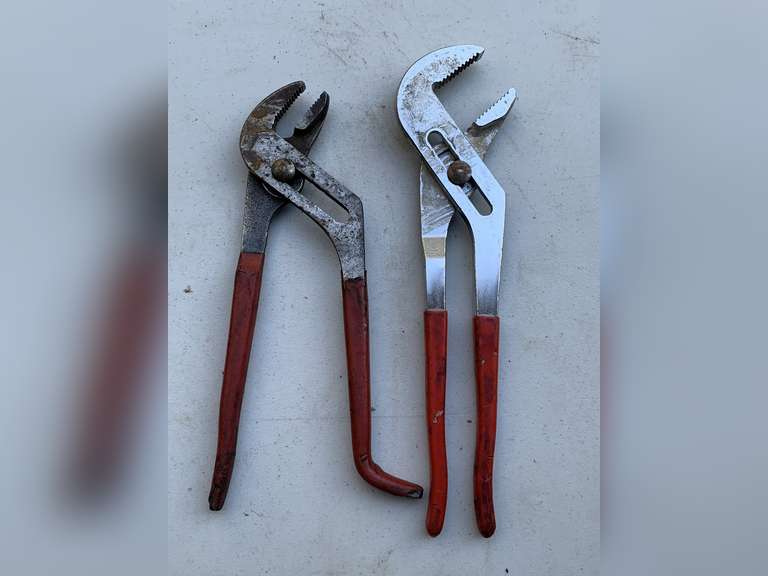 2 SLIP JOINT PLIERS - GARAGE image