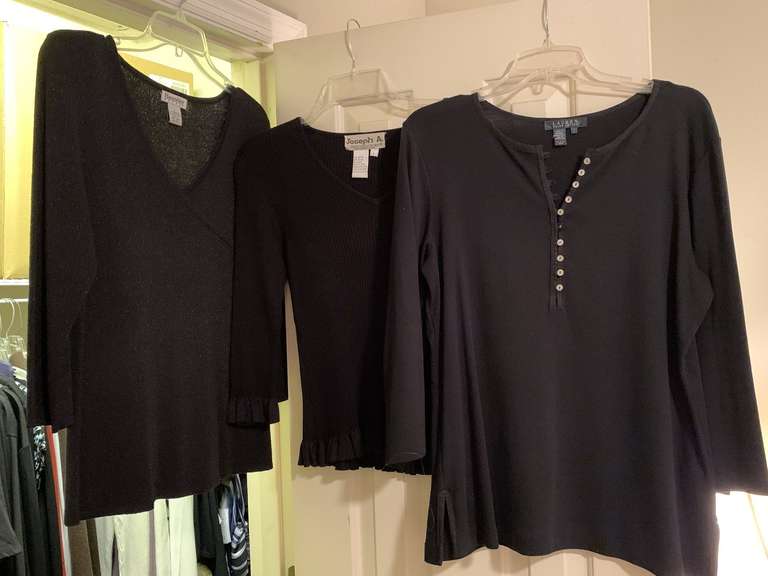 LADIES TOPS - 9 SIZE LARGE & 1 LADIES DRESS SIZE LARGE - UP BED 2 CLOSET image
