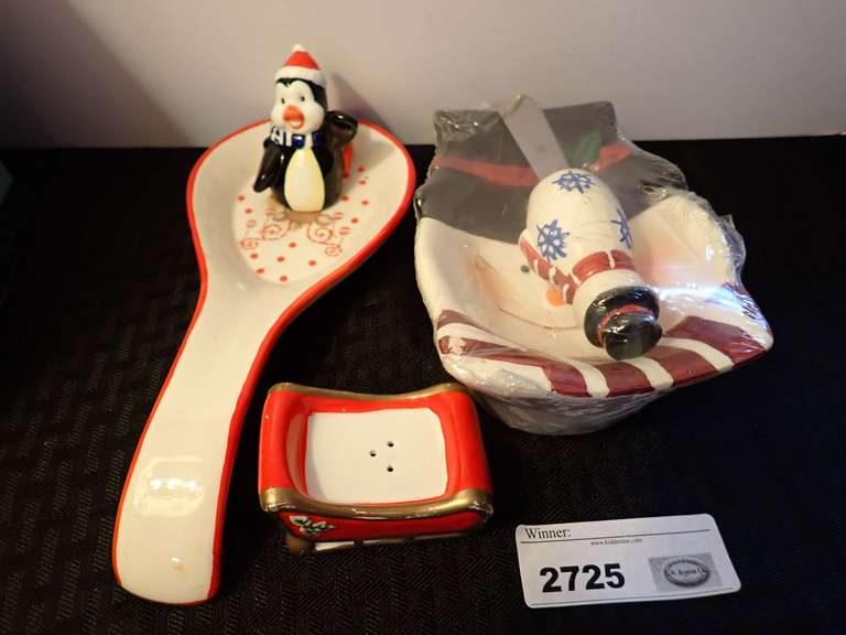 Holiday Kitchen Accessories image