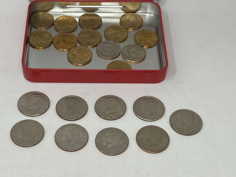 Assorted collectible US coins to include Kennedy half dollars, Susan B Anthony Dollars, and Sacajawea dollars, see pictures for details. image