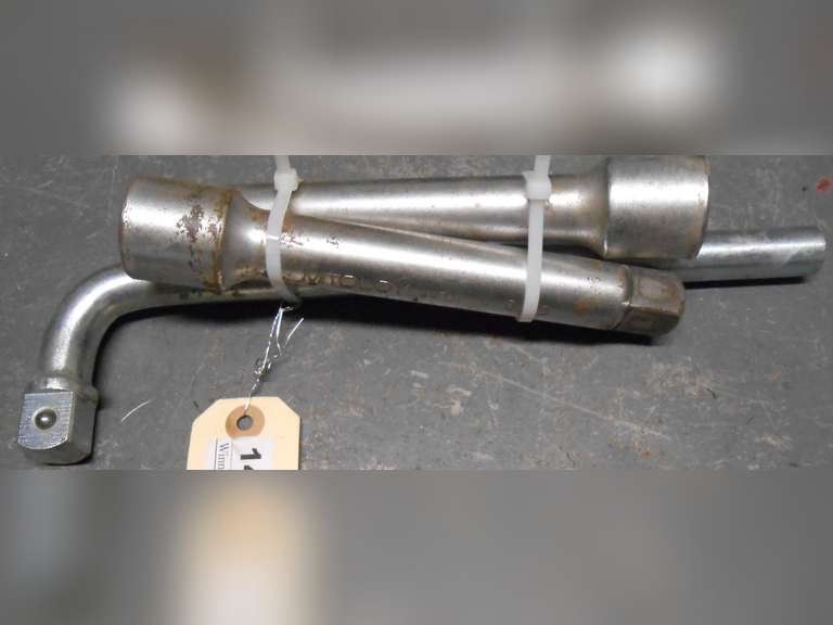 3/4" DRIVE 90 DEGREE PULL BAR & (2) 8" EXTENSIONS image
