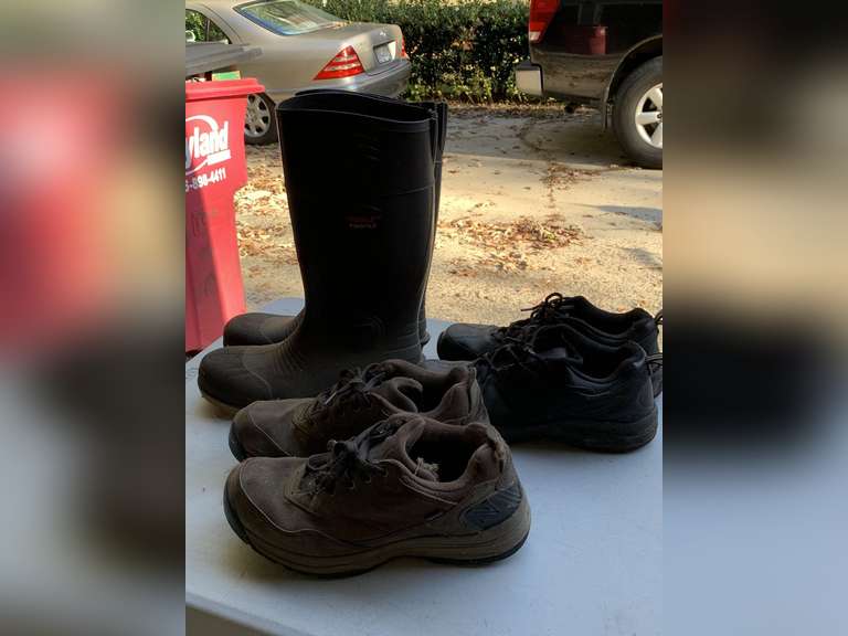 3 PAIR USED MEN'S SHOES - RUBBER BOOTS 9M & 2 PAIR MEN'S NEW BALANCE SIZE 10 TENNIS SHOES - GARAGE image