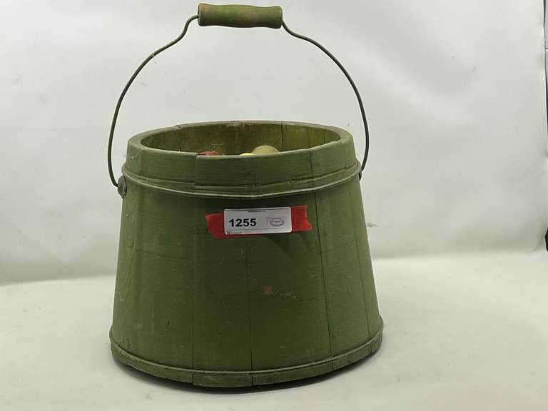 DEN… Vintage/antique firkin bucket, with content, no lid, see pictures for details. image