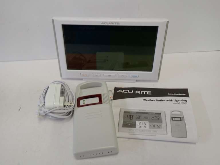 AcuRite Weather Station with Lightning Detection Model 01071 image