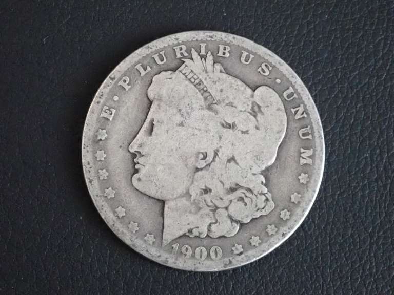 1900-O MORGAN SILVER DOLLAR COIN