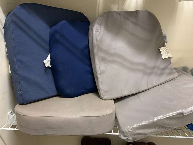 6 SUPPORT CUSHIONS (MOSTLY NEW) - UP MASTER CLOSET 1 image