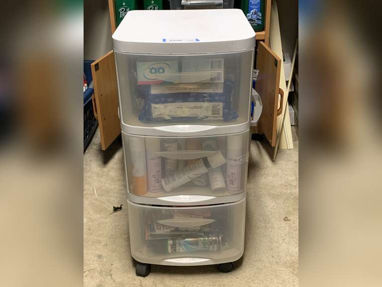 3 DRAWER PLASTIC ROLLING ORGANIZER (DOES NOT INCLUDE CONTENTS) 13" WIDE X 15" DEEP X 27" TALL ***SPECIAL PICKUP INSTRUCTIONS - UP MASTER CLOSET 2 image