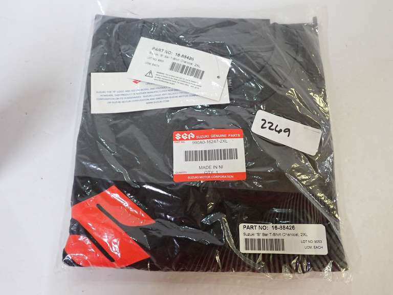 New Suzuki Motorcycle Logo Graphic T-Shirt - Size 2XL image