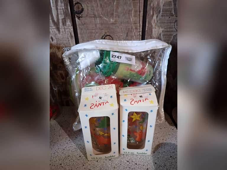 Christmas Themed Kitchenware Bundle image