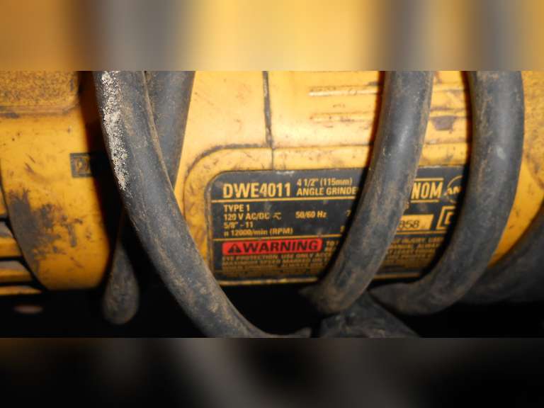 DEWALT DWE4011 4 1/2" ANGLE GRINDER image