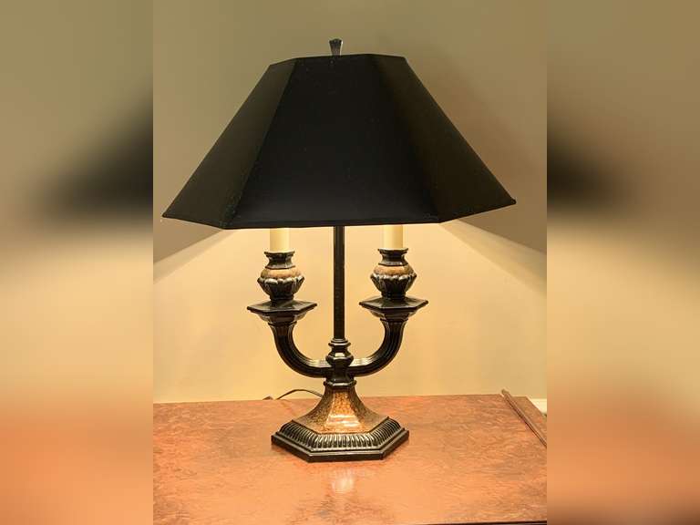 BEAUTIFUL VINTAGE METAL HEAVY DOUBLE ARM TABLE LAMP WITH BLACK FANCY SHADE 21" TALL - DEN image