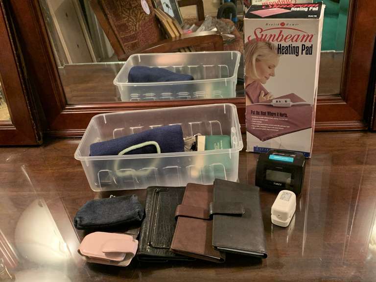 SUNBEAM HEATING PAD & SMALL CRATE FULL OF ASSORTED WALLETS & MORE - UP MASTER BED image